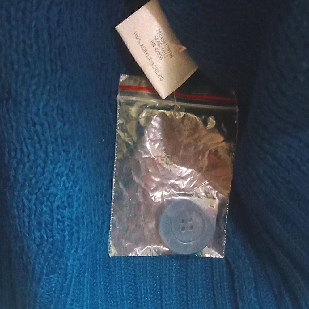 Basic Editions Women's Large Button V Neckline Sw… - image 3